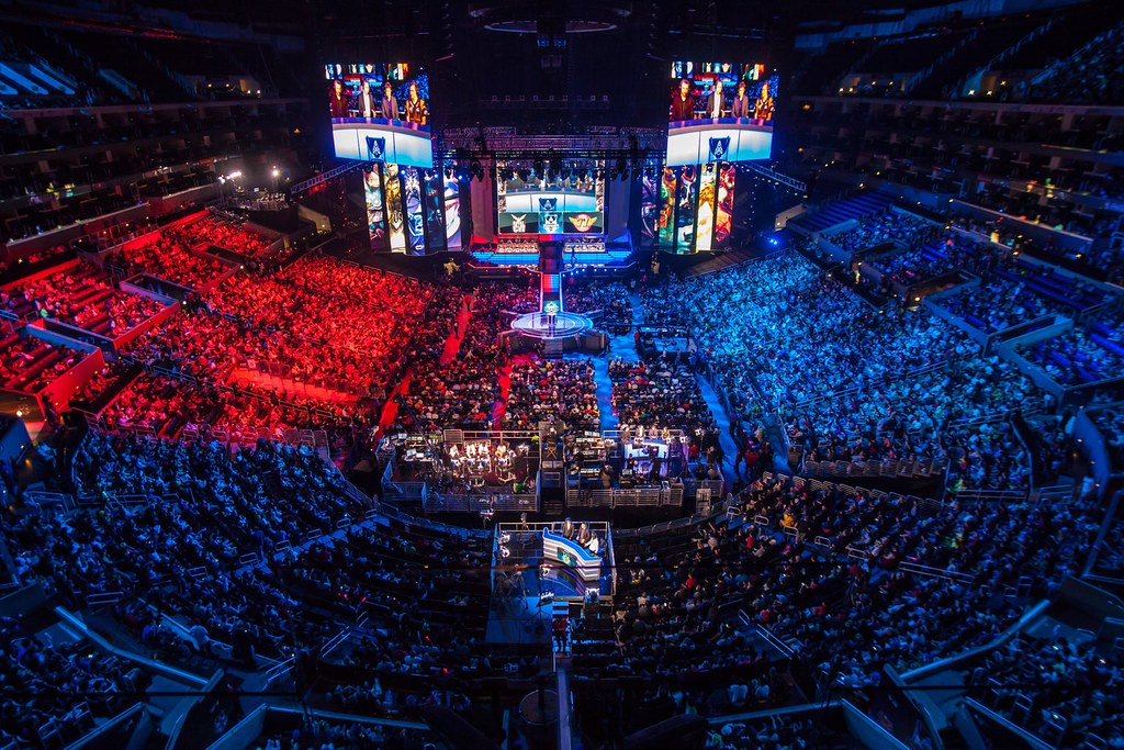 header esport