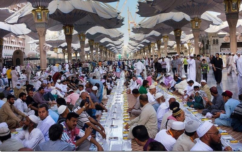 Iftar-Allowed-In-Masjid-Al-Haram-and-Nabawi-After-Two-Years--800x503
