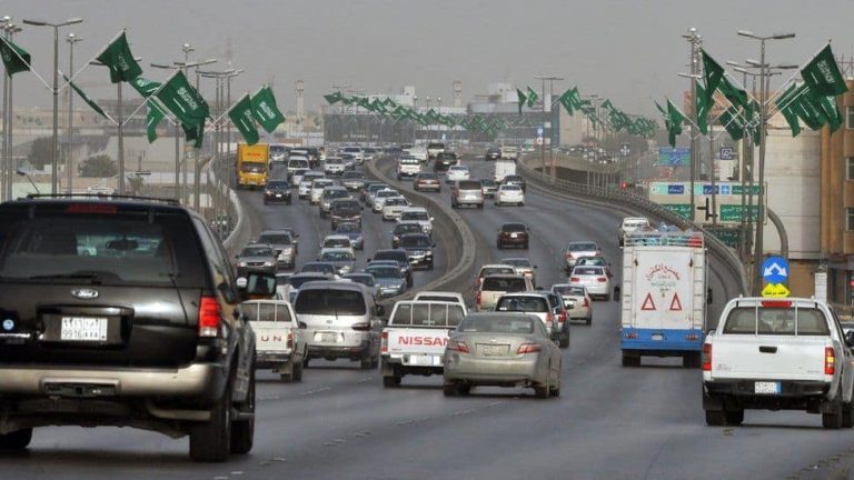 header, Lalu Lintas di Jalanan Arab Saudi (Sumber leaders-mena.com)