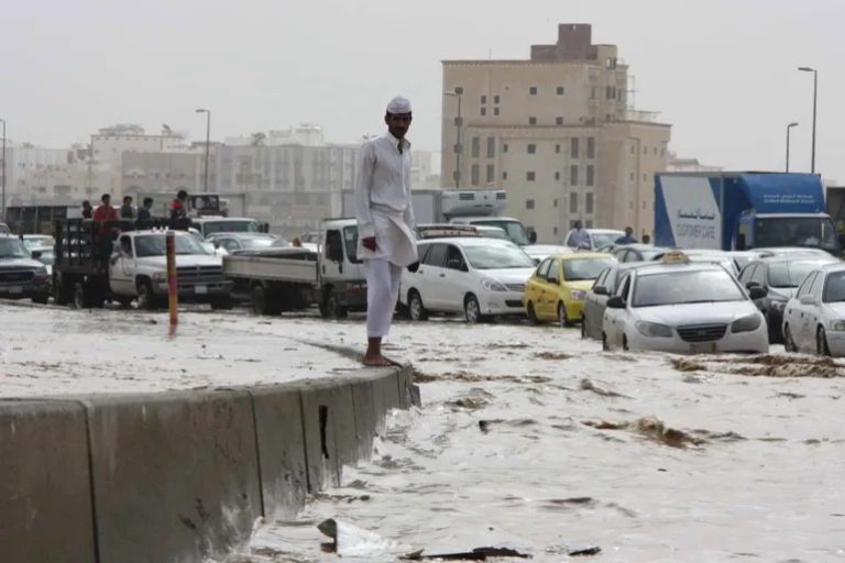 header, Ilustrasi Banjir di Arab Saudi (Sumber Al Jazeer)