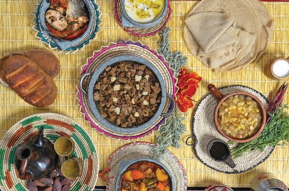 header, Hidangan Daging beserta Pelengkapnya (Sumber Arab News)