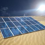 Para peneliti di KAUST telah mengembangkan lapisan yang memungkinkan panel surya (Sumber KAUST)