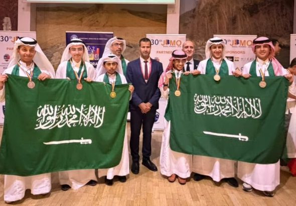 header, Kontingen Pelajar Saudi Meraih 6 Medali dalam Olimpiade Matematika Junior Balkan 2026 (Sumber Riyadh Daily)