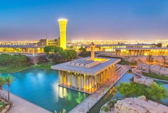header, Salah Satu Sudut Kampus KFUPM di Dhahran (Sumber Arab News)