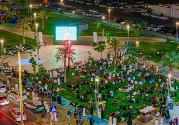 header, Suasana Nobar di Taman, Indikasi Kondisi Aman di Tengah Lingkungan Masyarakat (Sumber Saudi Gazette)