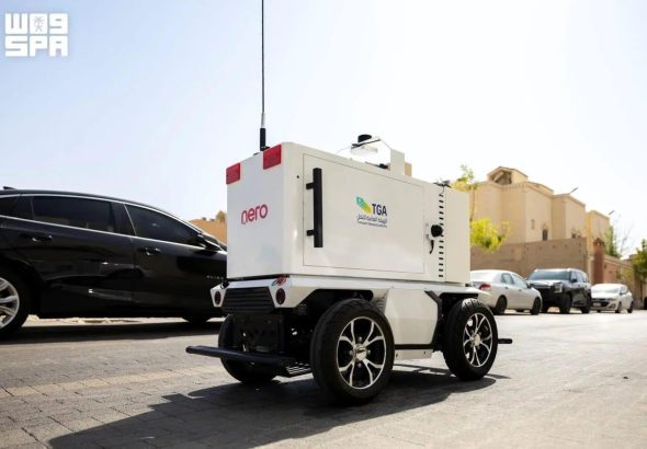 header, Kurir Robot Otonom di Riyadh (Sumber Arabian Business)
