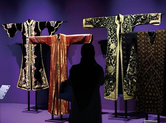 header, Pakaian Tradisional Masyarakat Bagian Utara Arab Saudi (Sumber saudicultures.com)